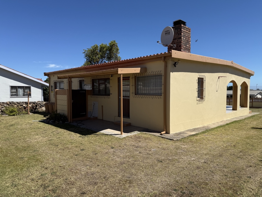 3 Bedroom Property for Sale in Sandbaai Western Cape